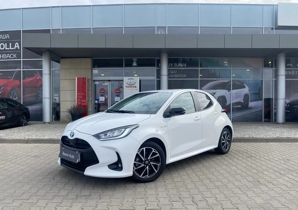 Toyota Yaris cena 84500 przebieg: 26353, rok produkcji 2021 z Kalisz małe 497